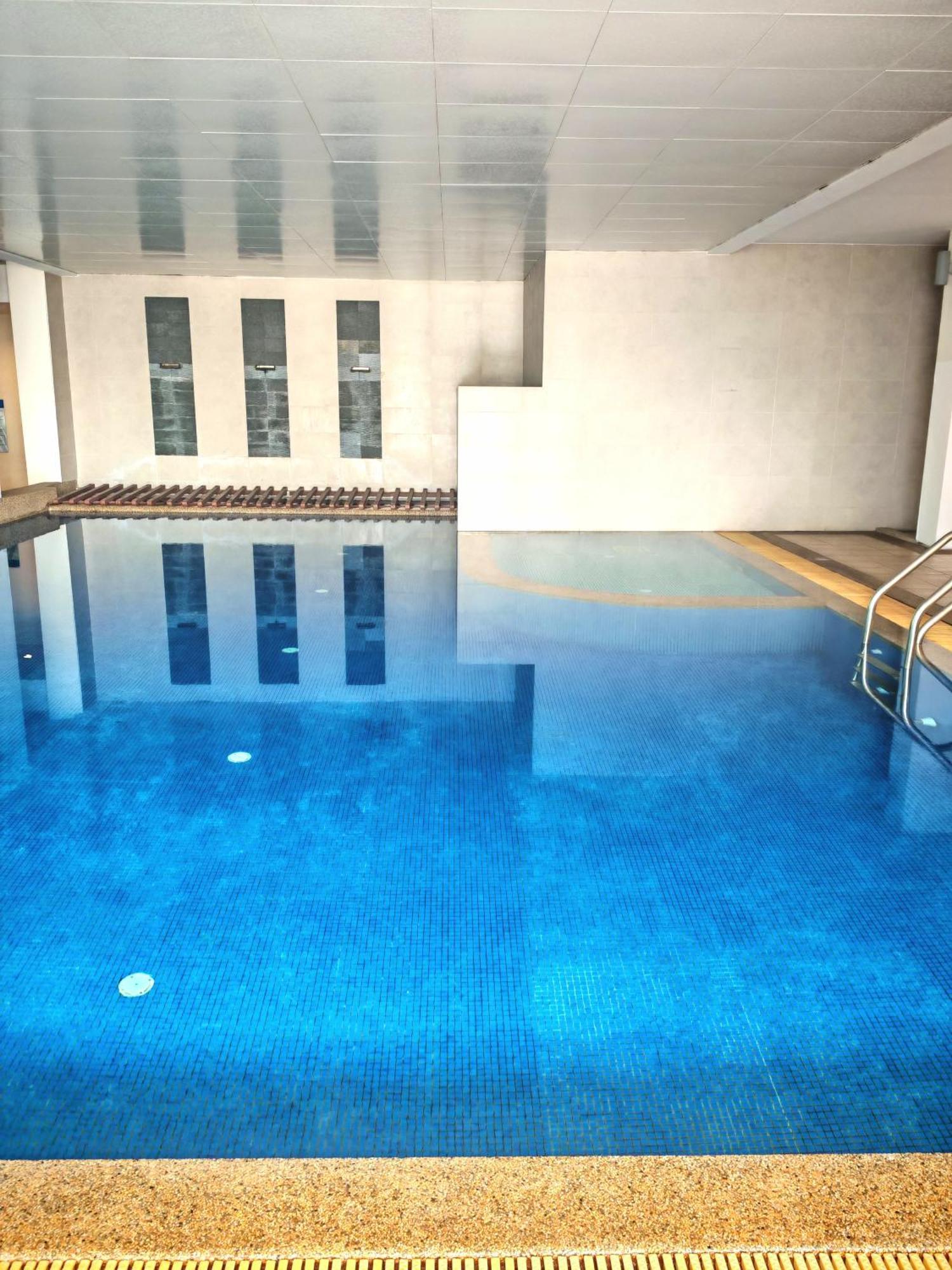 Klcc Amazing Robots Homestay 4Bedrooms Kuala Lumpur Habitación foto